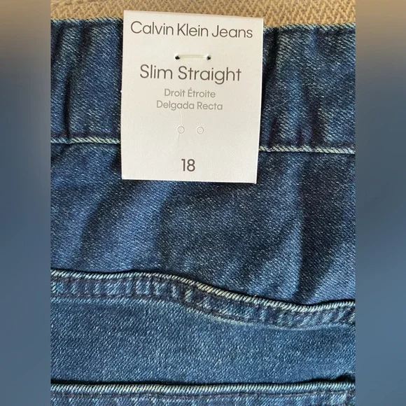 Calvin Klein Slim Straight Leg high waisted dark denim Jeans Women’s Size 18 - Picture 6 of 12
